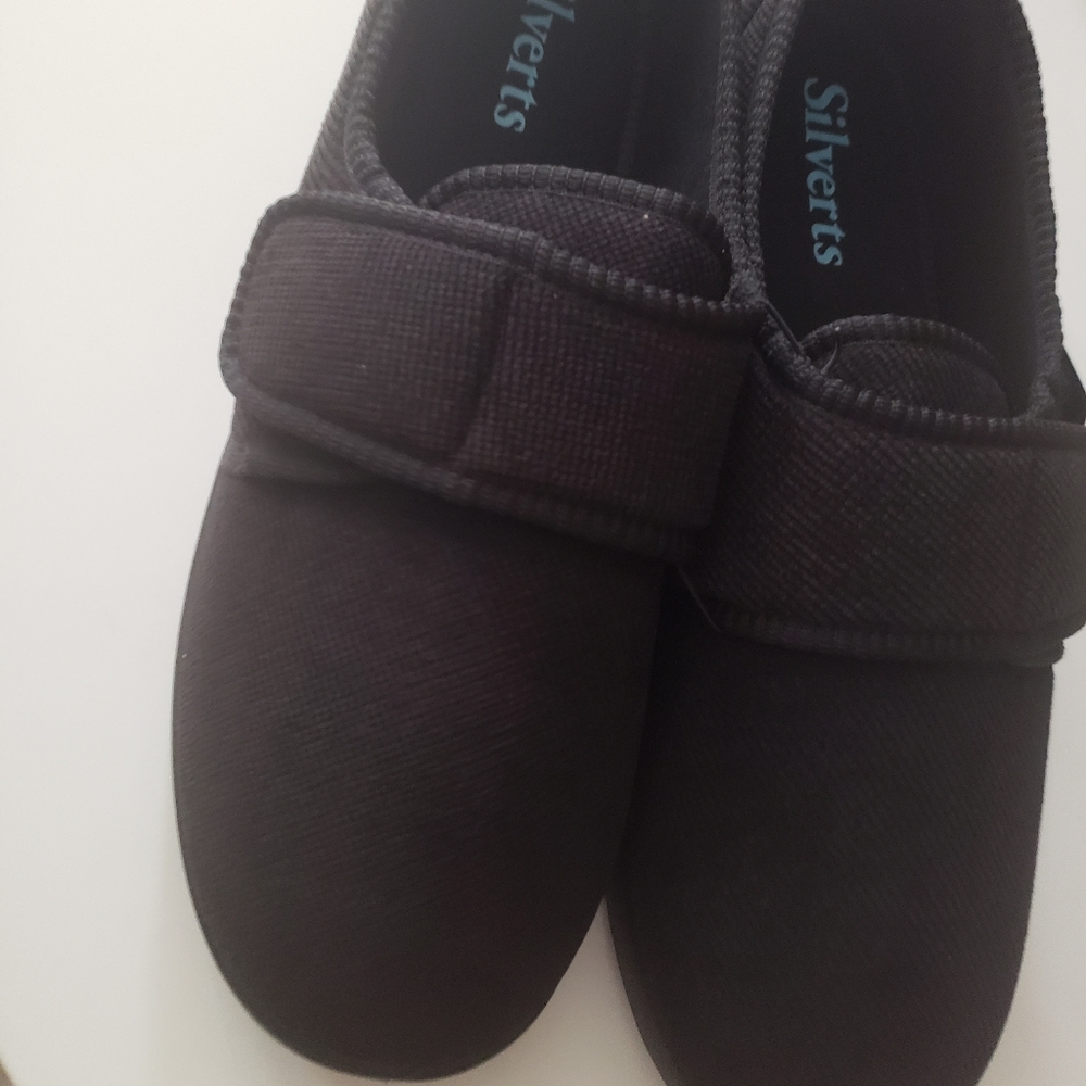 Silverts 12 Velcro Slippers